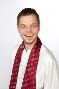 Alexander Jahn Heilpraktiker Medizindrache hemdsärmlig
